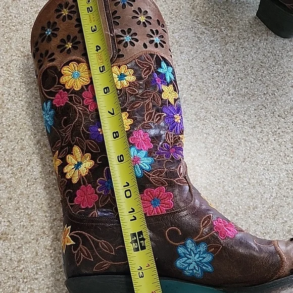 Lane !!Gorgeous!! Daisy Queen Western Boots, Size 9B - Picture 10 of 13